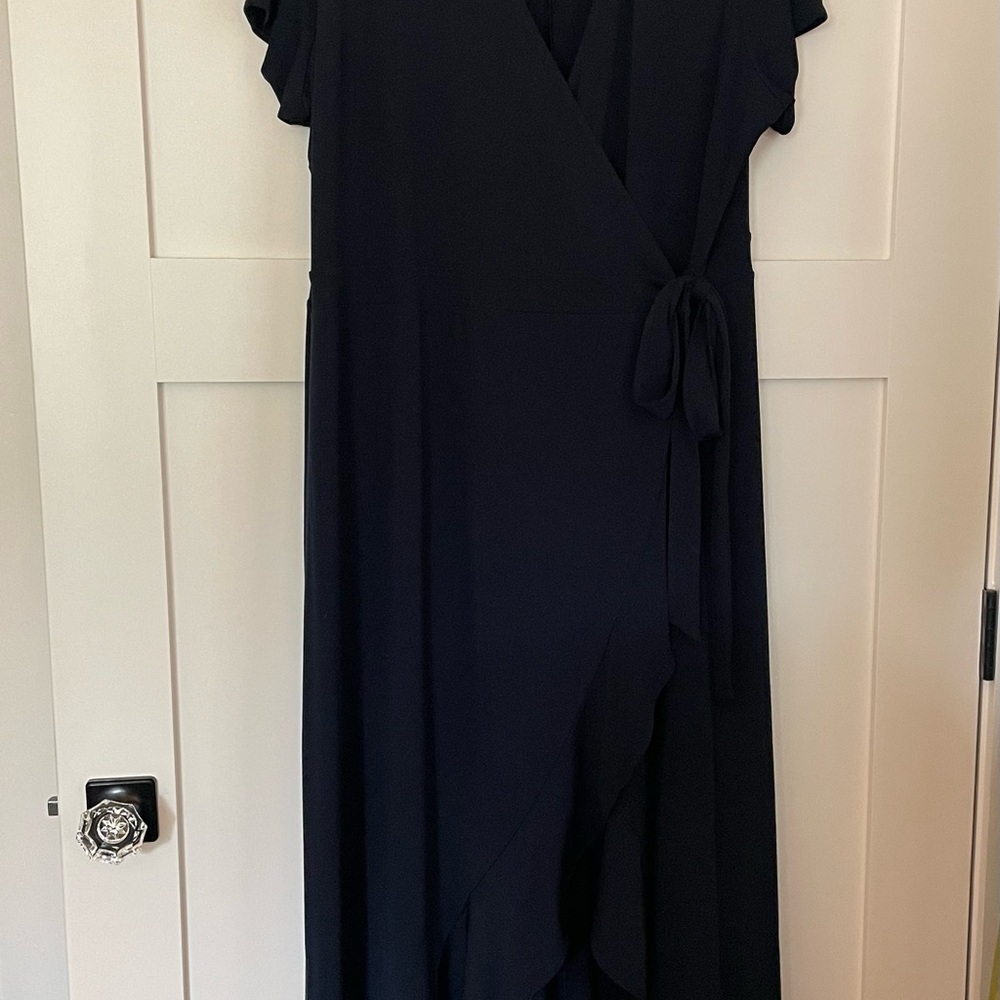 The Limited Women’s 1X Navy Faux Wrap Maxi Dress – Travel Friendly
